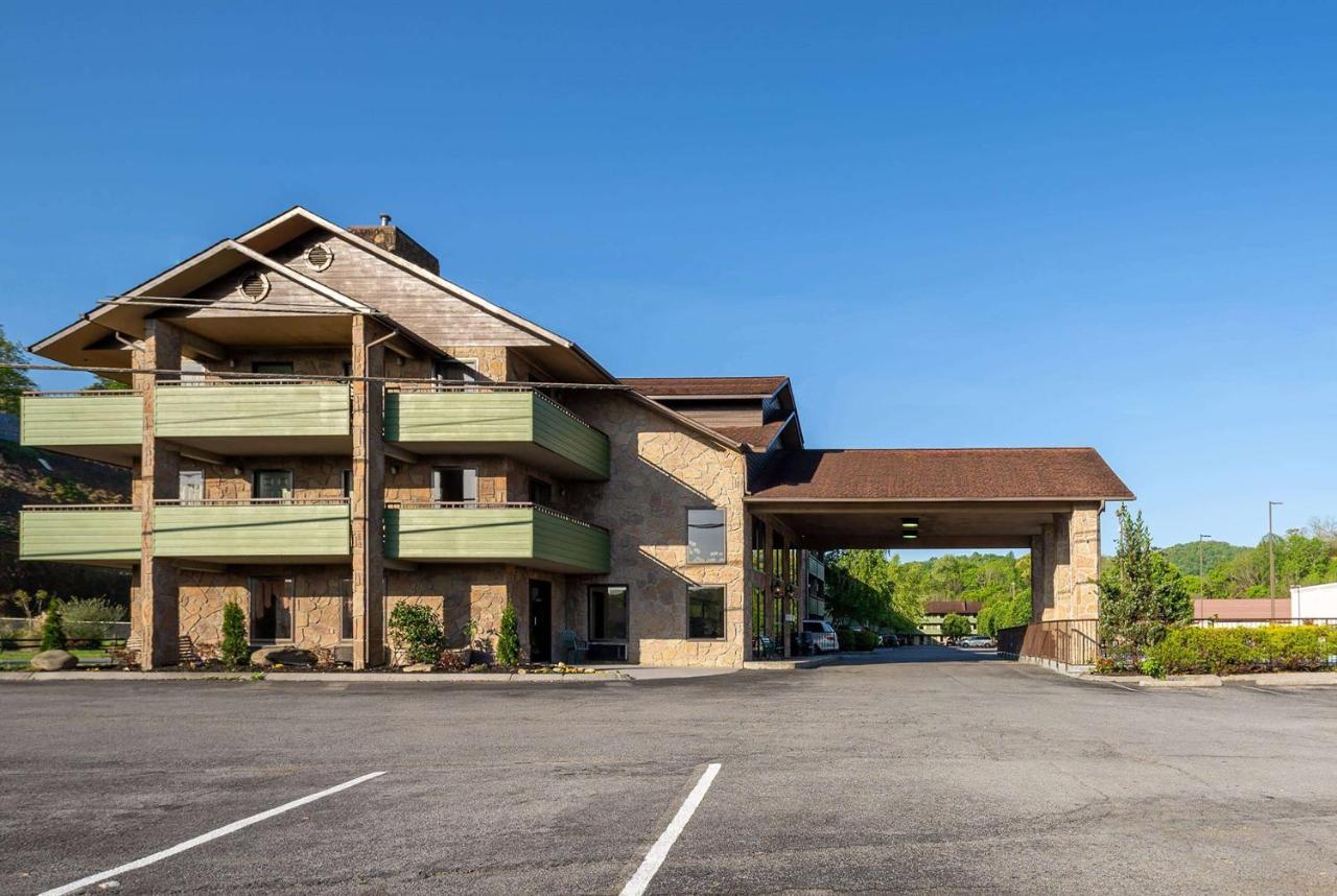 Days Inn By Wyndham Pigeon Forge South Exterior photo