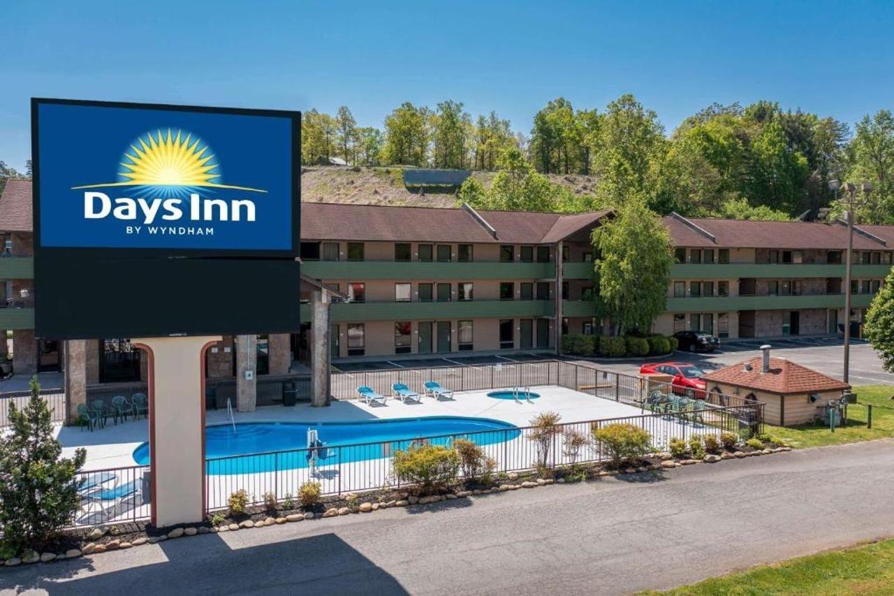 Days Inn By Wyndham Pigeon Forge South Exterior photo